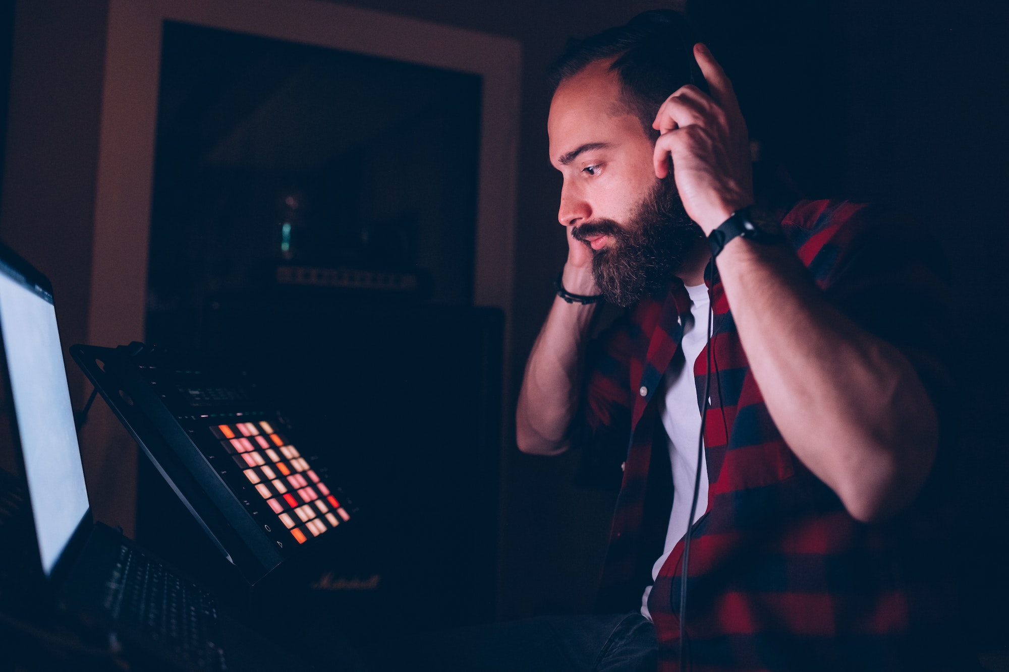 sound engineer mixing studio